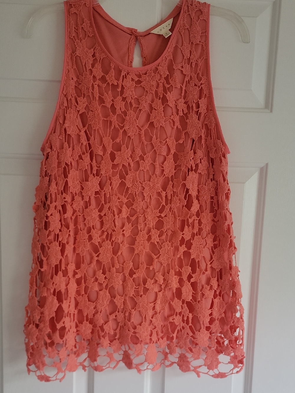 Adiva Coral Floral Lace Sleeveless Camisole, Size L